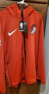 940158 Size XXL Nike Portland Trailblazers hoodie